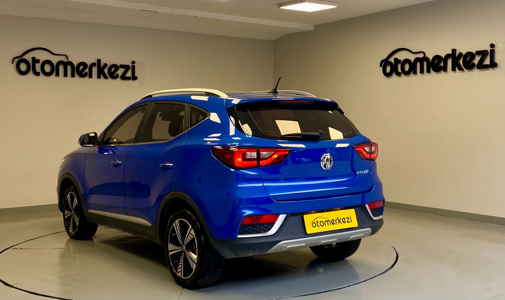 MG ZS 15